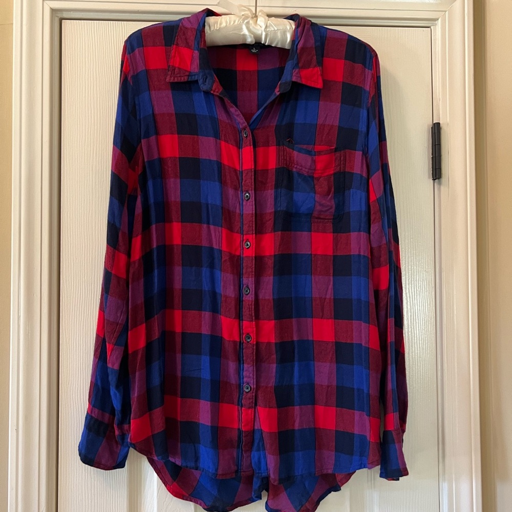 Lucky Brand Red and Blue Plaid Button-Up Shirt with Back Detail size Large